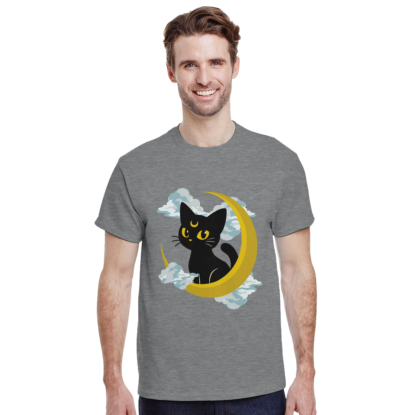 Presentación del diseño Gato Lunar Mágico en camiseta.