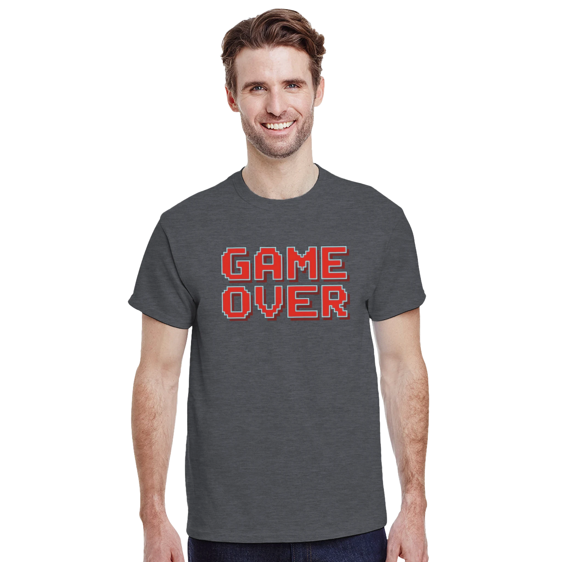 Outfit con camiseta retro Game Over y diseño arcade vintage – FandomFit