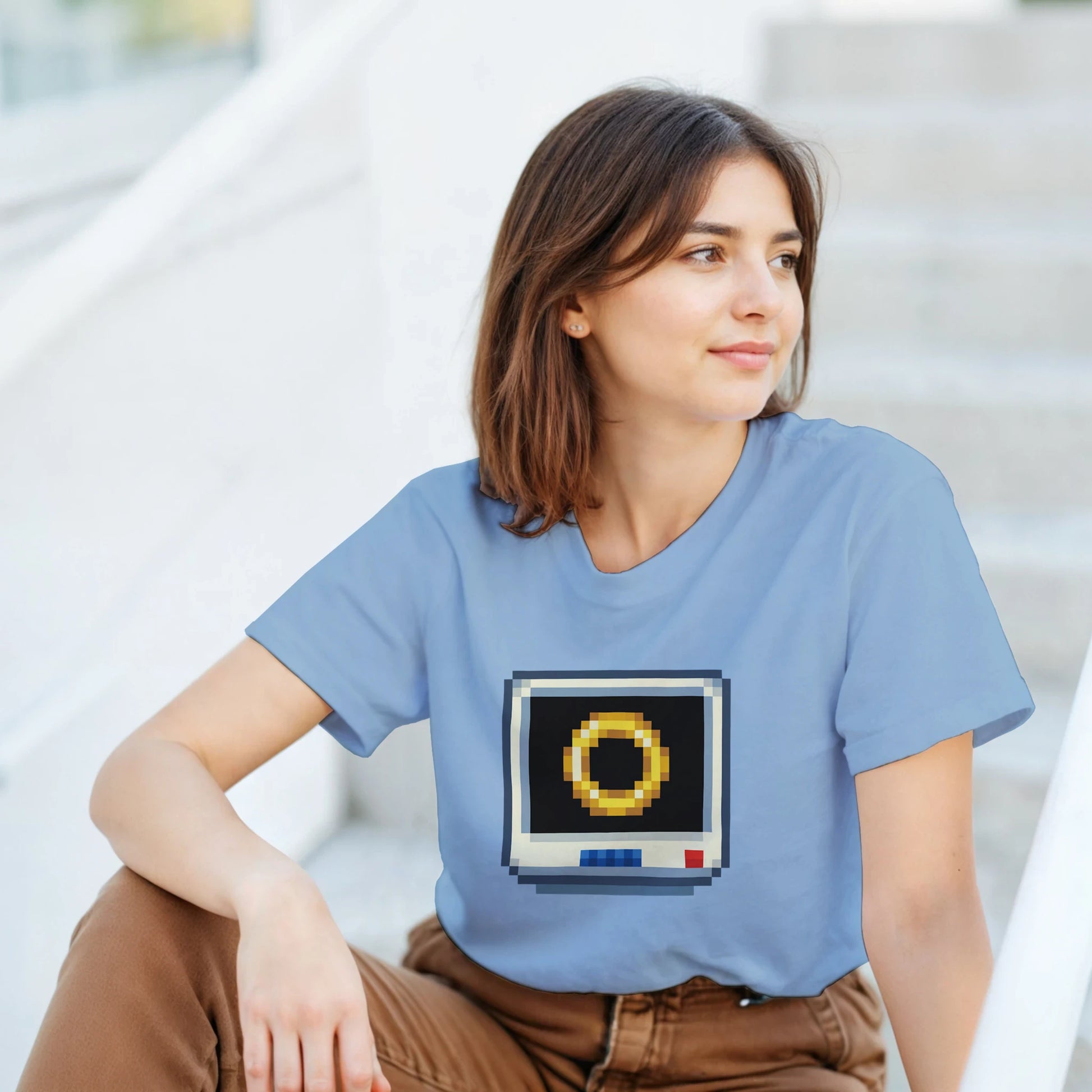 Look gamer con camiseta Golden Ring inspirada en videojuegos clásicos – FandomFit