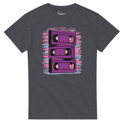 Camiseta retro 80s con diseño VHS de estilo nostálgico – FandomFit
