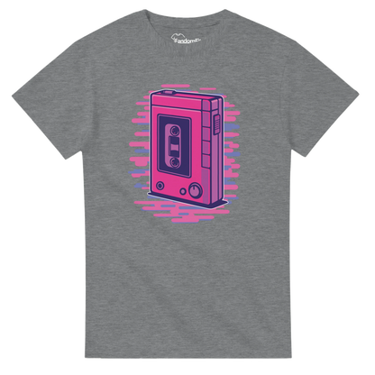Camiseta retro 80s con diseño de walkman clásico en estilo vintage – FandomFit