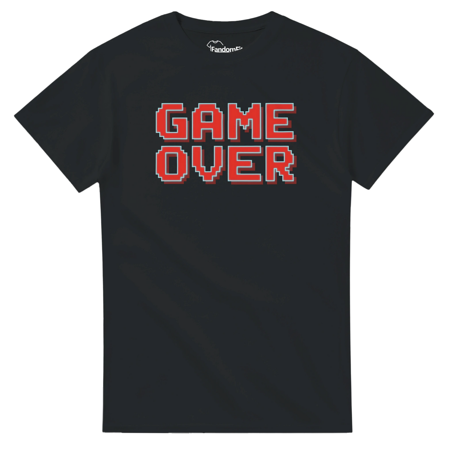 Camiseta retro Game Over con tipografía pixelada de pantalla final – FandomFit