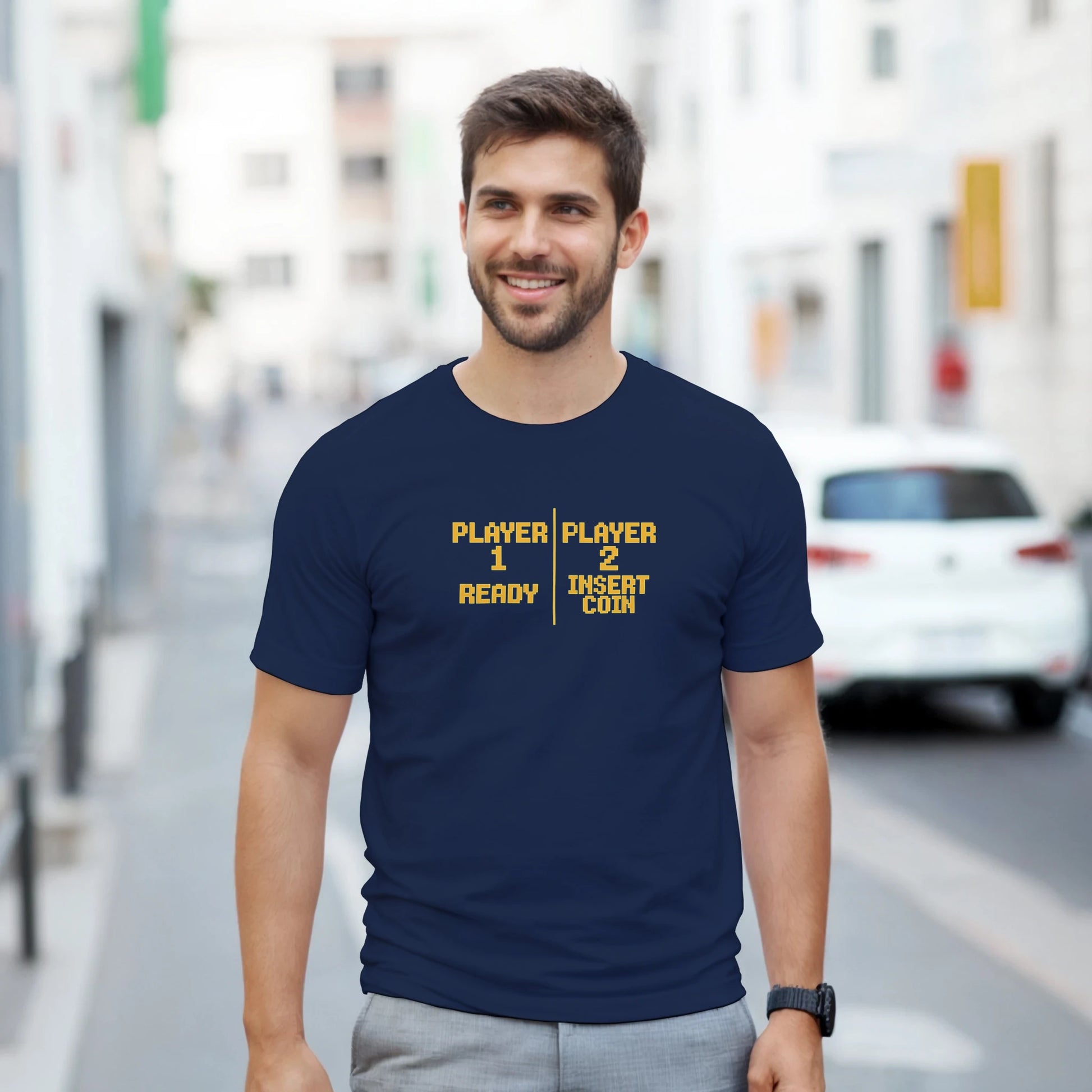 Camiseta Player 1 / Player 2 Insert Coin con estética pixel art ochentera – FandomFit