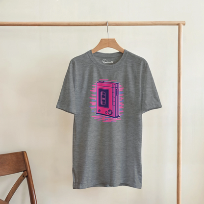 Camiseta Walkman retro de estilo ochentero y diseño artístico – FandomFit