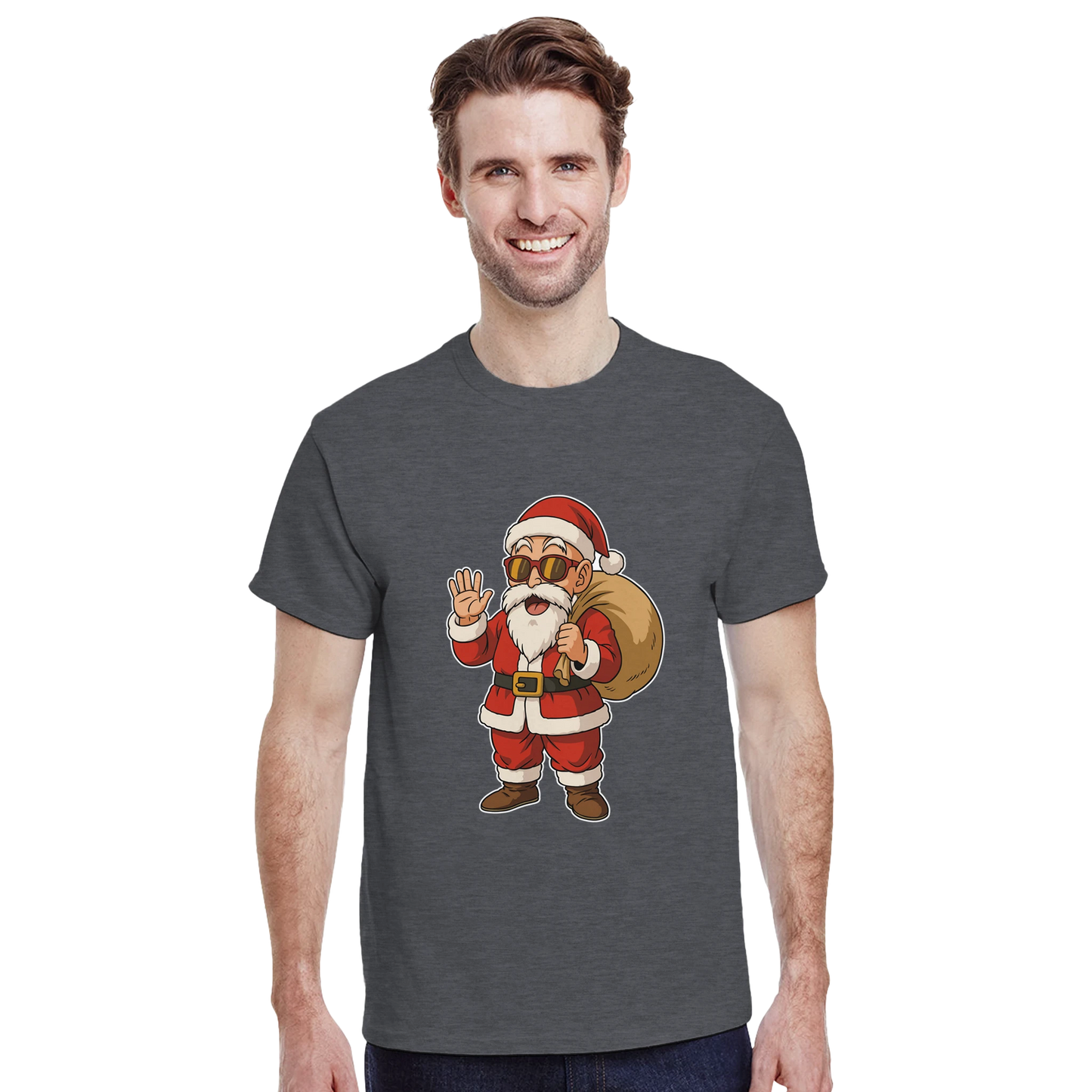 Modelo en exterior con camiseta Santa-House, estilo navideño friki