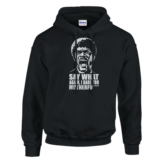 sudadera friki unisex “Say What?” de FandomFit, diseño con retrato ilustrado y aire cinematográfico retro