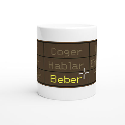 Taza friki Pixel Command 325 ml vista lateral, diseño con menú de verbos pixel art en formato clásico, ideal para fans de los videojuegos antiguos.